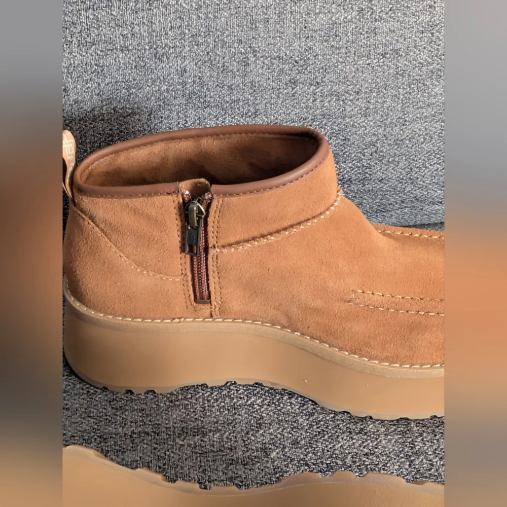 UGG chic ankle